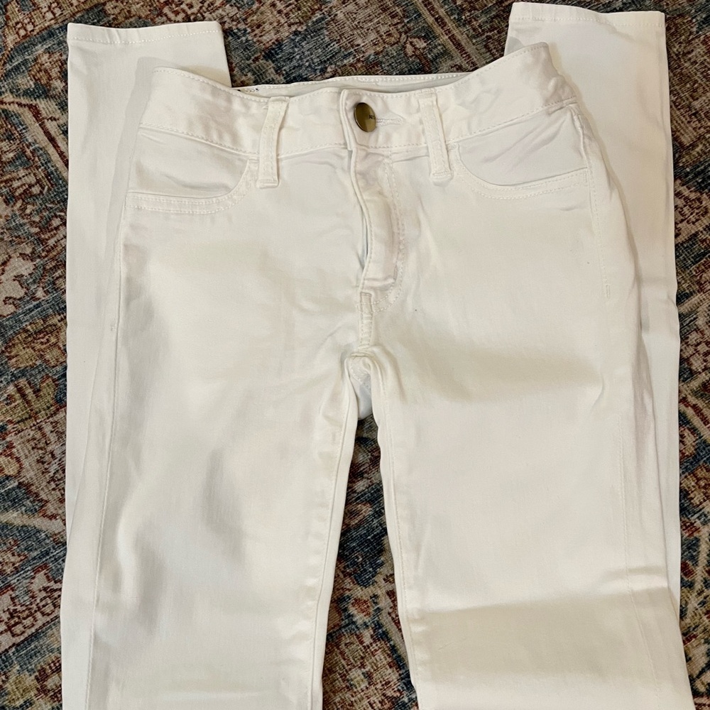 American Eagle white jeggings. Size 00 regular